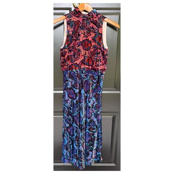 NWOT Rumie Velvet Midi DressSize 6